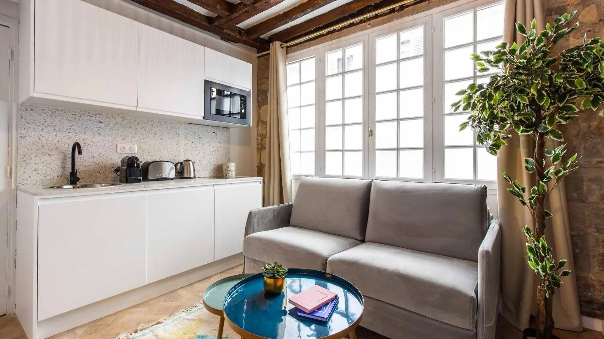 CMG - Studio Montmartre 11 Paris